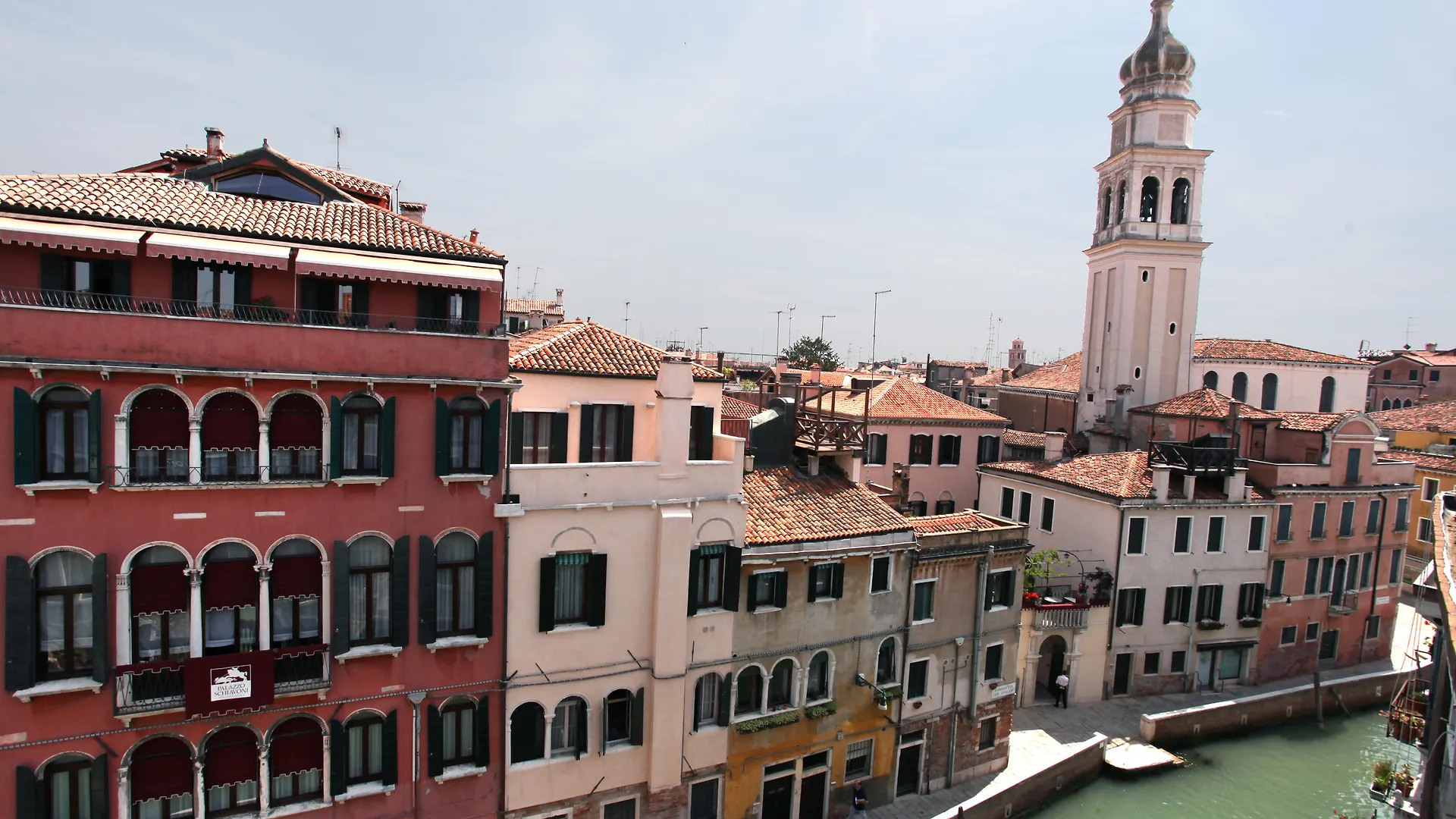 Palazzo Schiavoni Residenza D'Epoca & Suite-Apartments Venice Guest house